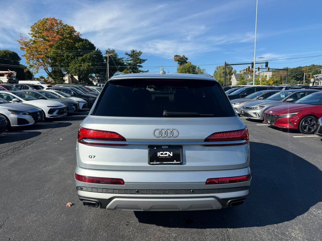 Used 2025 Audi Q7 3.0T Premium Plus AWD/4WD image 4