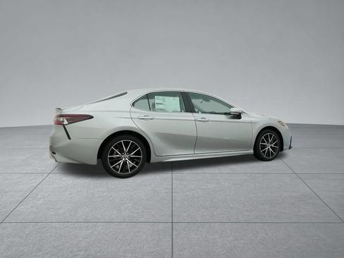 Used 2023 Toyota Camry SE FWD image 29