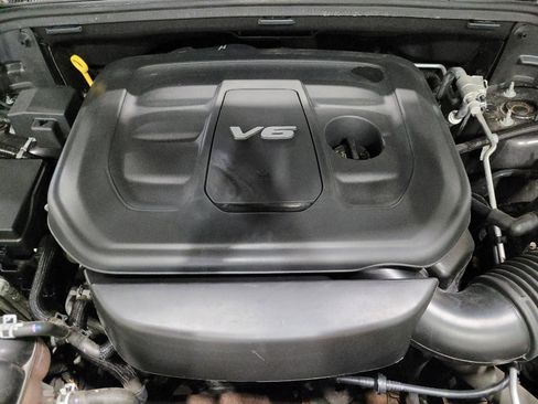 Used 2019 Jeep Grand Cherokee Limited w/ Interior Metal Package AWD/4WD image 30