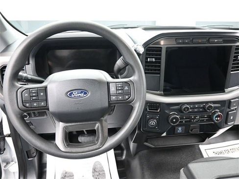 Used 2024 Ford F150 XL image 19