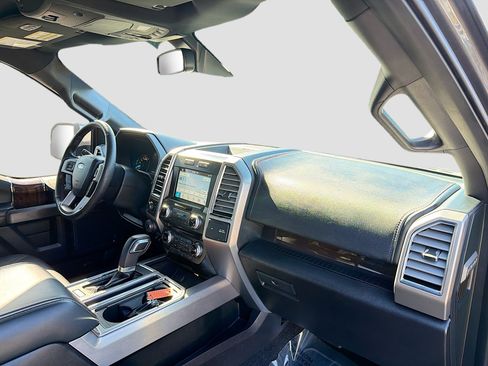 Used 2016 Ford F150 Platinum w/ Technology Package image 13