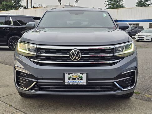 Used 2021 Volkswagen Atlas Cross Sport SE w/ Panoramic Sunroof Package AWD/4WD image 2