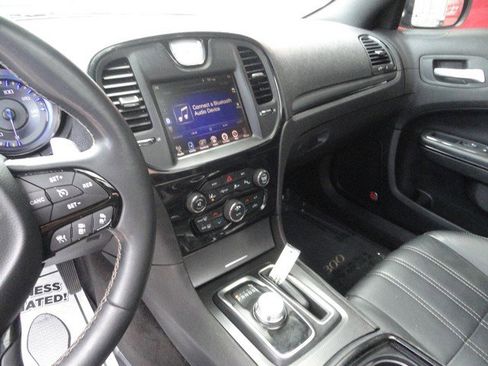 Used 2016 Chrysler 300 S w/ 300S Premium Group AWD/4WD image 8