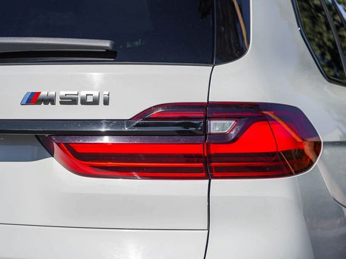 Used 2020 BMW X7 M50i w/ Executive Package AWD/4WD image 7