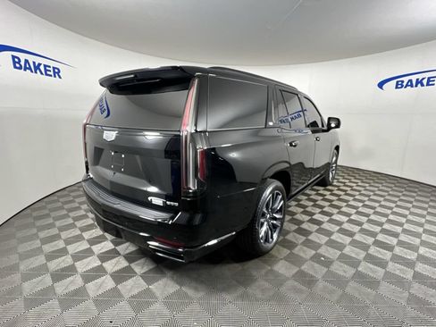 Used 2024 Cadillac Escalade Sport Platinum AWD/4WD image 9