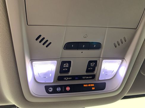 Used 2017 GMC Acadia SLE w/ Driver Alert Package I image 28