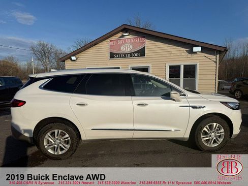 Used 2019 Buick Enclave Essence image 2
