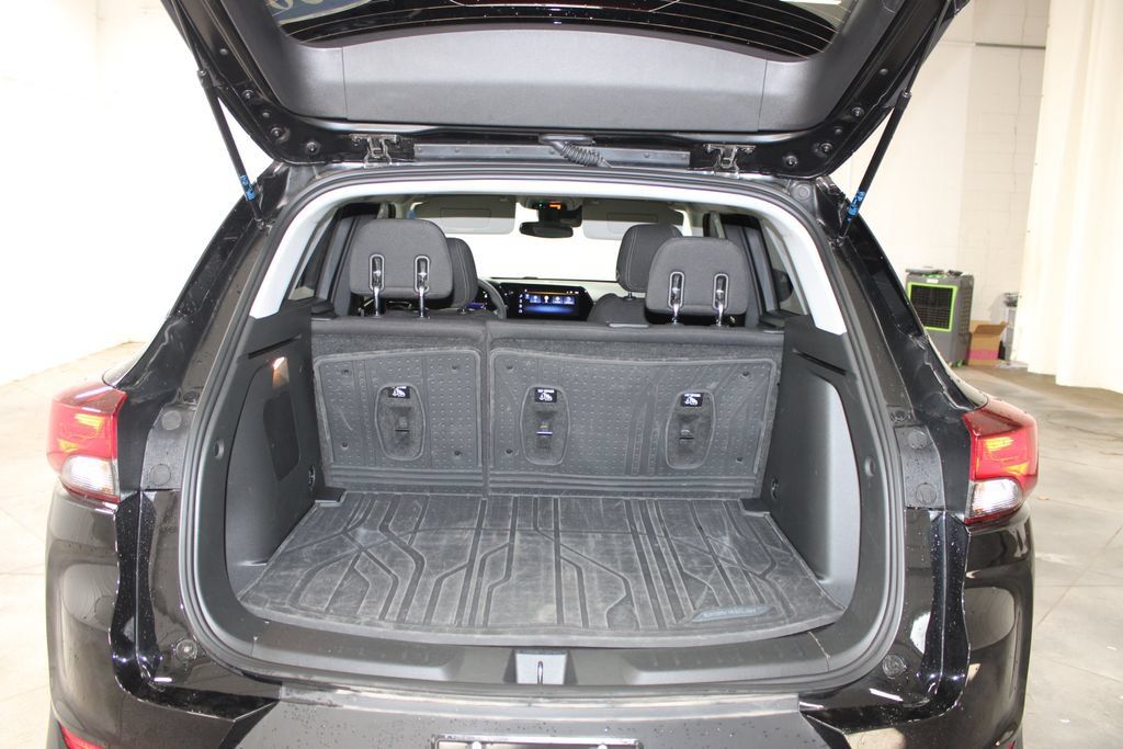 Used 2026 Chevrolet TrailBlazer LT FWD image 29