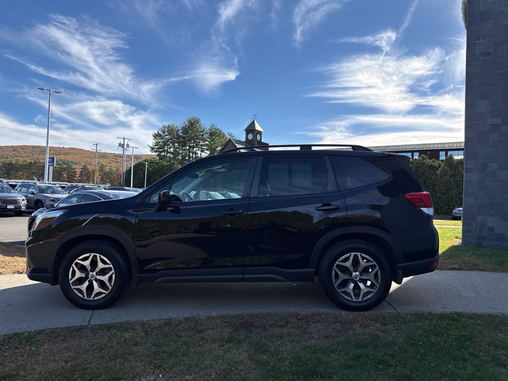 Used 2020 Subaru Forester Premium AWD/4WD image 7