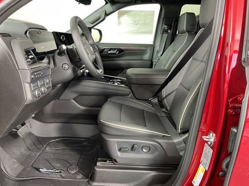 New 2026 Chevrolet Suburban Premier AWD/4WD image 28