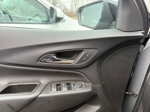 Used 2024 Chevrolet Equinox LT AWD/4WD image 12