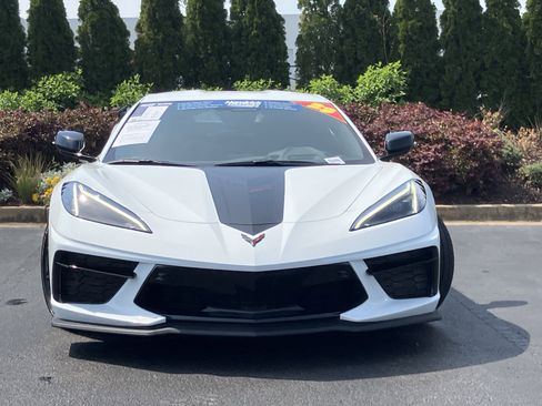 Used 2025 Chevrolet Corvette Stingray Preferred Cpe RWD image 5