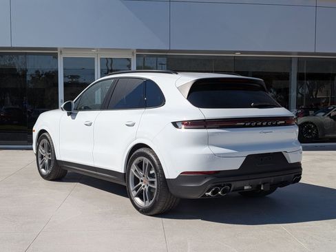New 2026 Porsche Cayenne AWD/4WD image 3