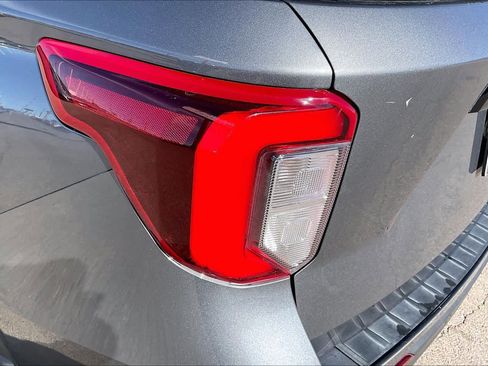 Certified 2023 Ford Explorer ST-Line image 27