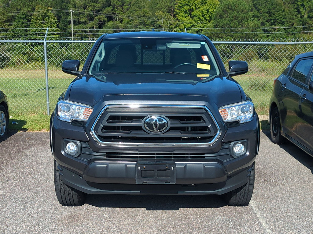 Used 2022 Toyota Tacoma SR5 w/ SR5 Appearance Package (SM) AWD/4WD image 4
