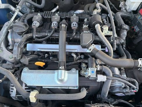 Certified 2024 Nissan Kicks SV image 32