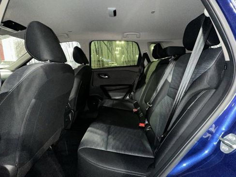 Certified 2023 Nissan Rogue SV image 28