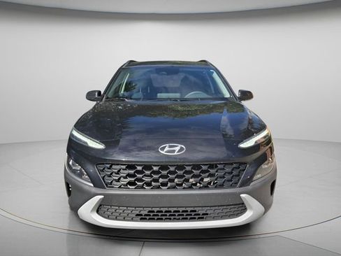 Used 2023 Hyundai Kona SEL image 3