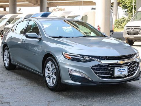 Used 2023 Chevrolet Malibu LT FWD image 3