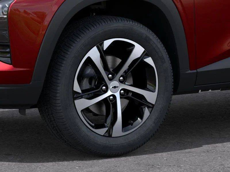 Used 2026 Chevrolet Trax RS w/ Sunroof Package FWD image 9