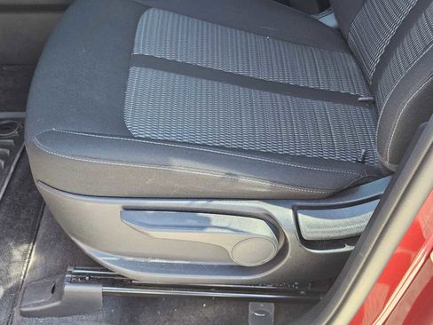 Certified 2025 Kia Sorento LX FWD image 15