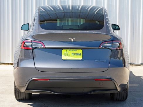 Used 2023 Tesla Model Y Long Range image 51