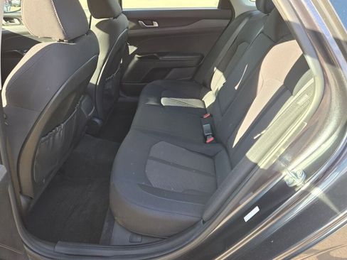 Used 2023 Kia K5 LXS image 14