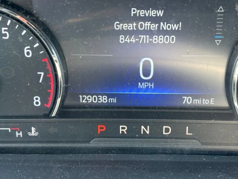 Used 2023 Ford Explorer XLT AWD/4WD image 8