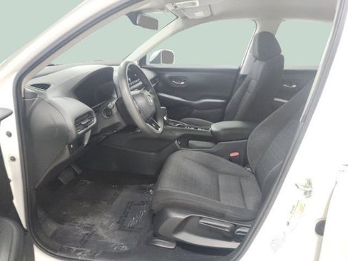 Used 2023 Honda HR-V LX image 19