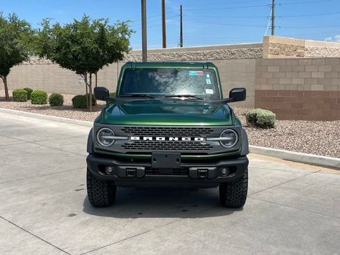Used 2025 Ford Bronco Badlands AWD/4WD image 4