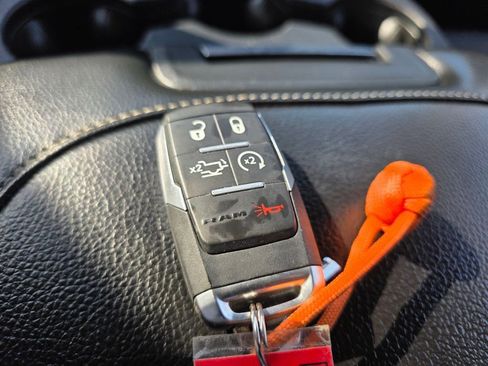 Used 2024 RAM 2500 Laramie w/ Safety Group AWD/4WD image 30