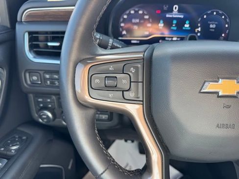 Used 2024 Chevrolet Suburban High Country w/ Advanced Technology Package image 25