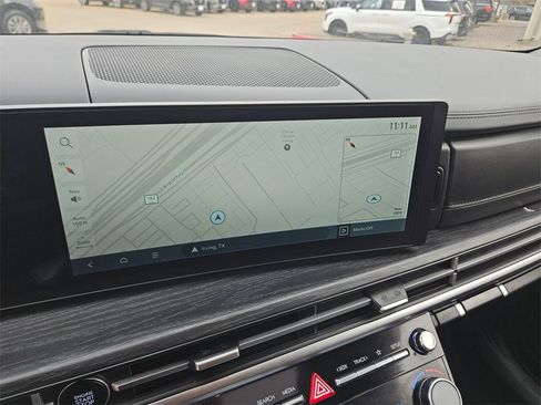 Used 2025 Hyundai Santa Fe Limited image 21