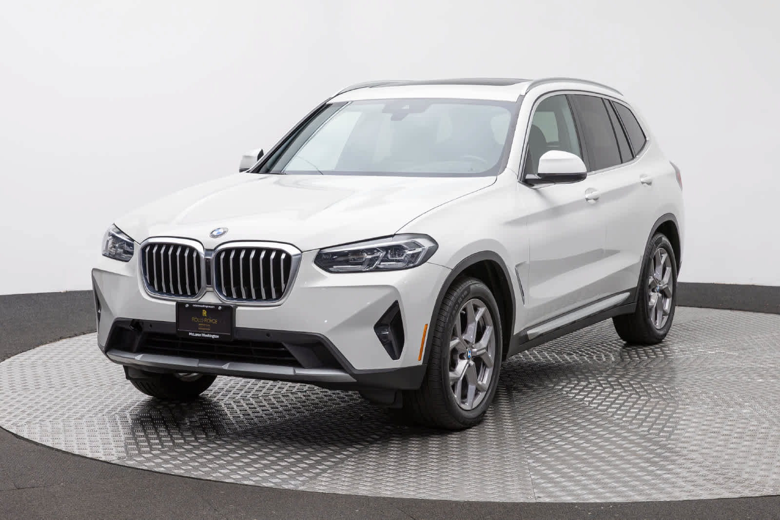 Used 2022 BMW X3 xDrive30i w/ Premium Package AWD/4WD image 1