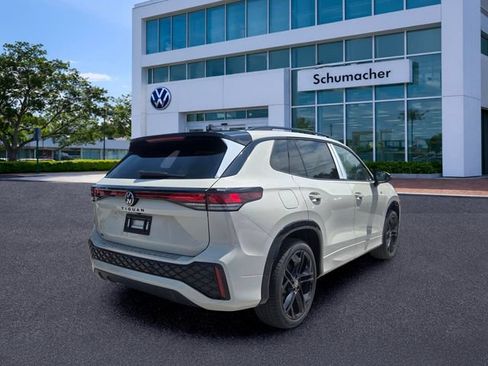 New 2026 Volkswagen Tiguan SE R-Line FWD image 7