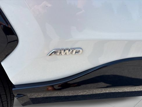 Used 2023 Toyota RAV4 XSE AWD/4WD image 38