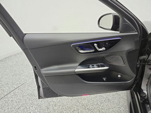 Used 2022 Mercedes-Benz C 300 Sedan image 14