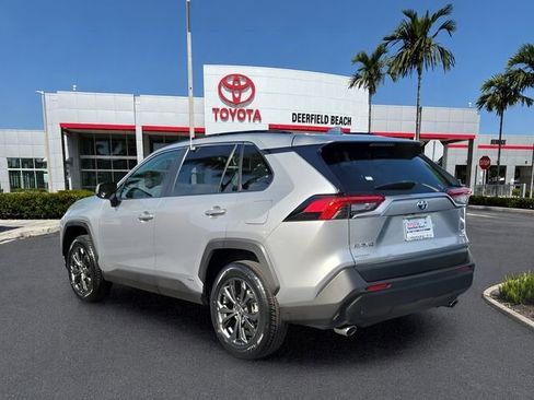 Certified 2022 Toyota RAV4 XLE Premium AWD/4WD image 3