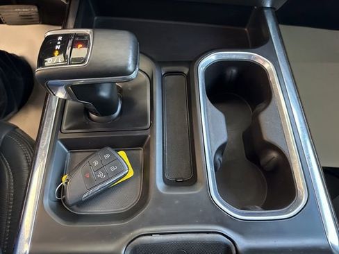 Used 2023 GMC Sierra 1500 Elevation w/ Preferred Package image 25