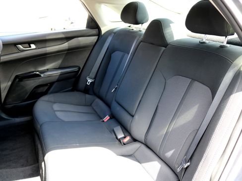 Used 2022 Kia K5 LXS image 37