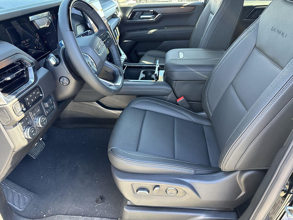 New 2027 GMC Yukon Denali w/ Denali Reserve Package AWD/4WD image 28