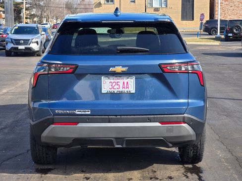 Certified 2025 Chevrolet Equinox LT FWD image 11