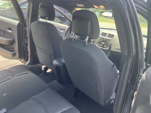 Used 2013 Dodge Avenger SE FWD image 30