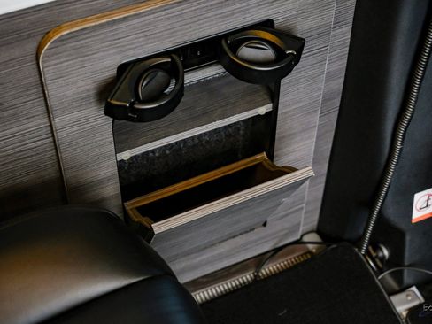 Used 2022 Mercedes-Benz Sprinter 3500 image 78