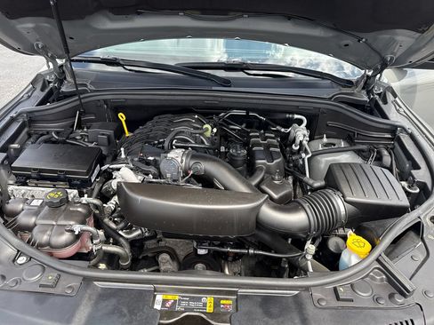 Used 2024 Dodge Durango GT AWD/4WD image 11