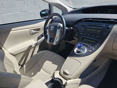 Used 2010 Toyota Prius Five FWD image 10