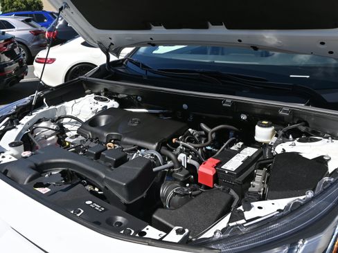 Used 2023 Toyota RAV4 LE image 24