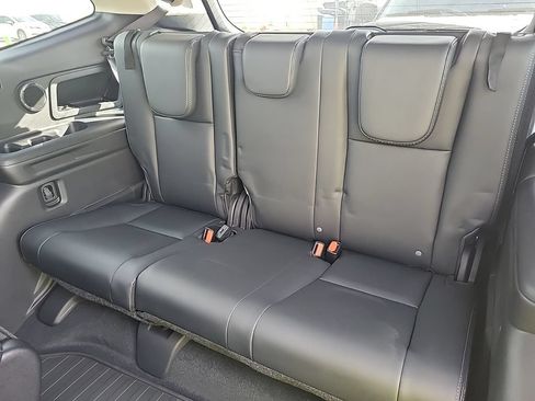 Used 2025 Subaru Ascent Limited AWD/4WD image 5