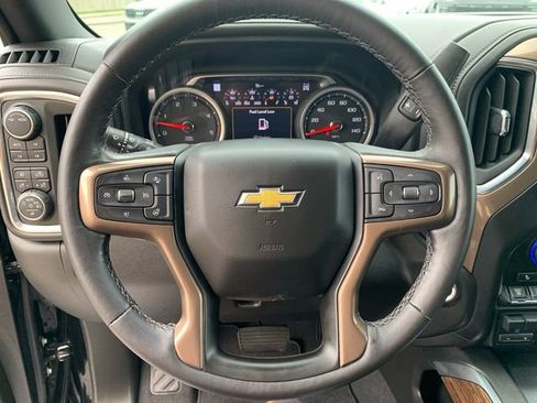 Used 2022 Chevrolet Silverado 3500 High Country w/ Technology Package image 21
