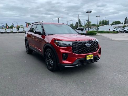 New 2025 Ford Explorer ST w/ Sun And Sound Package image 9